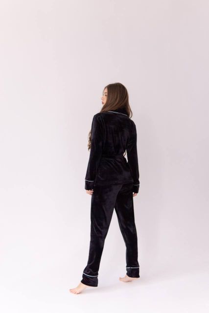 Жіночий домашній костюм велюровий (штани і кофта під пояс) 065-21 чорний