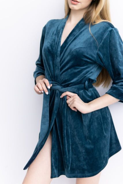 Велюровий халат жіночий з поясом 008-21 смарагд