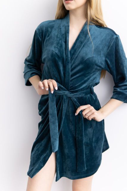 Велюровий халат жіночий з поясом 008-21 смарагд