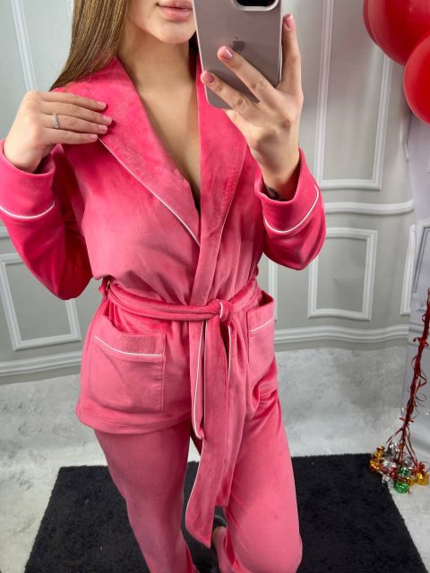 Жіночий домашній костюм велюровий (штани і кофта під пояс) 065-21 корал