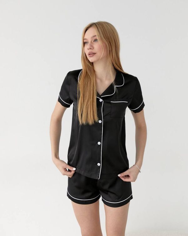 Шовкова піжама жіноча з шортами та рубашкою 014-21 чорна