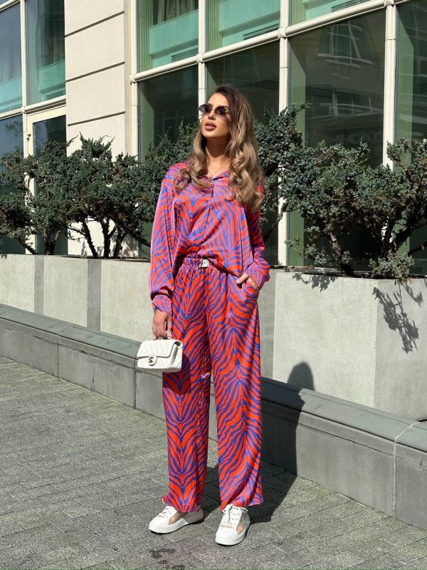 Шовковий жіночий костюм 173-24 помаранчевий