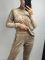 Спортивний велюровий жіночий костюм з карманами 010-21 беж мраморний
