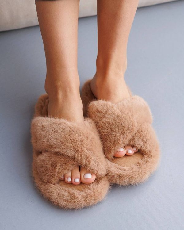 Домашні жіночі капці 2323 коричневі