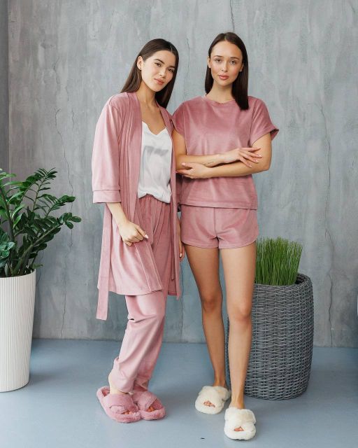 Велюровий халат жіночий з поясом 008-21  рожева пудра