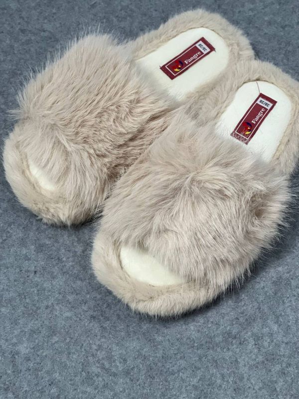 Домашні жіночі капці 2424 беж