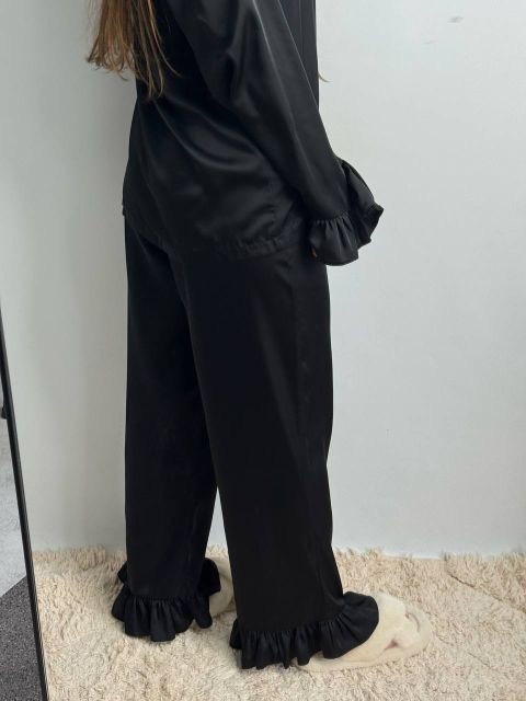 Женский костюм с рюшами 183-24 черный