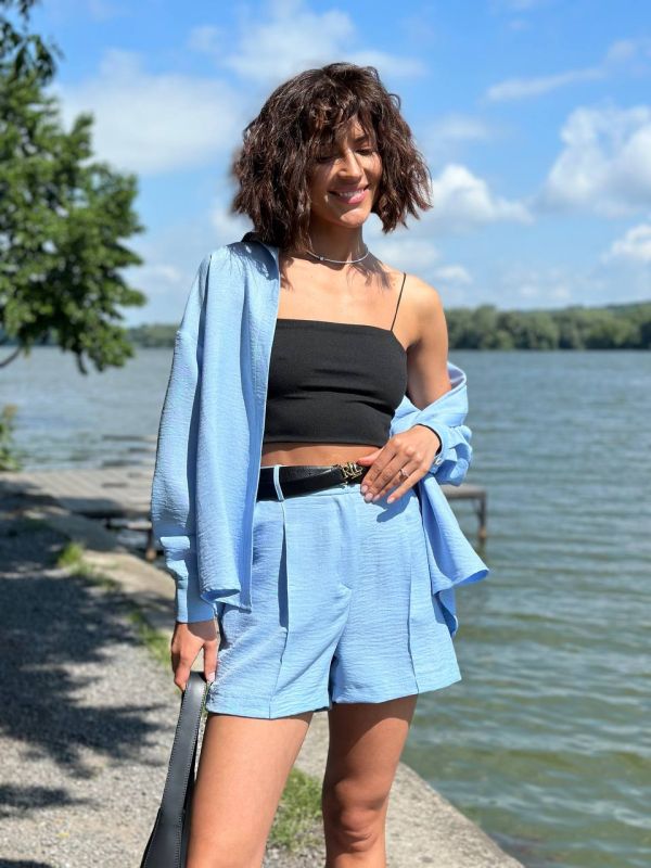 Жіночий лляний костюм 134-23 блакитний