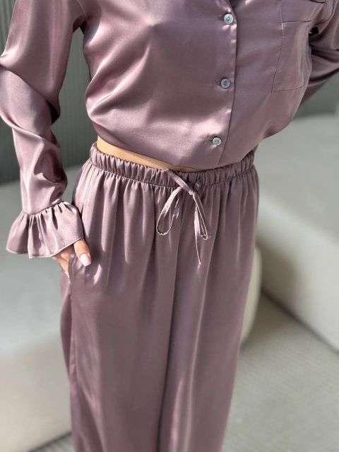 Жіночий костюм з рюшами 183-24 мокко