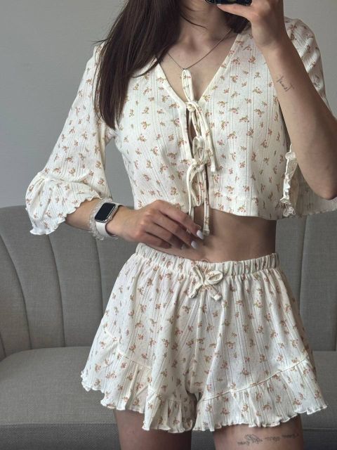 Жіноча трикотажна піжама-двійка 234-24 в квіти