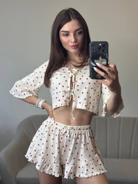 Жіноча трикотажна піжама-двійка 234-24 в червоне сердечко