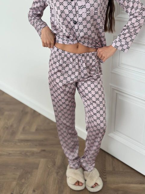 Піжама жіноча (сорочка та штани) сатинова 142-235 пудра