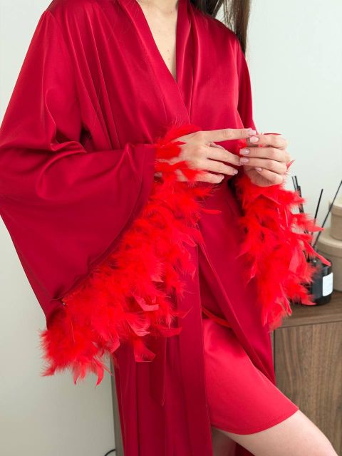 Жіночий довгий шовковий халат 266-551 з пір'ям червоний