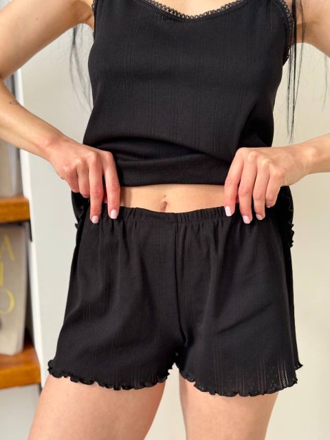 Жіноча трикотажна піжама (майка та шорти) 273-25 чорна