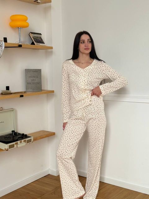 Трикотажна піжама (штани та кофтинка) 277-25 в квіточки
