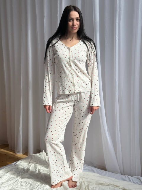 Трикотажна піжама (штани та кофтинка) 277-25 в червоні сердечка